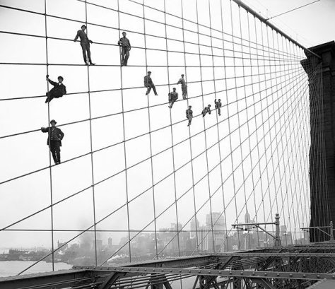Painter-Of-The-Brooklyn-Bridge1914